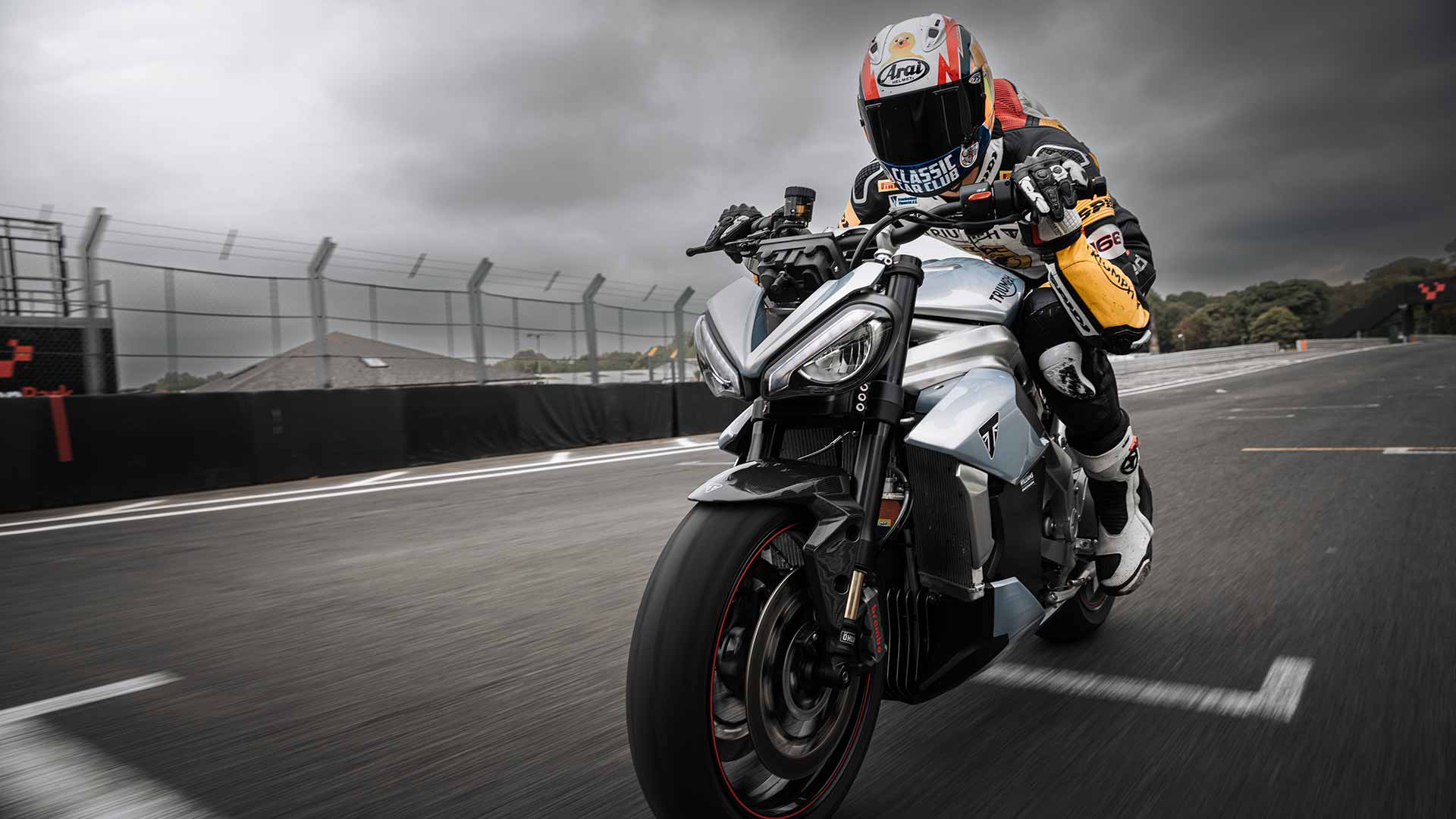 Triumph te1 price top